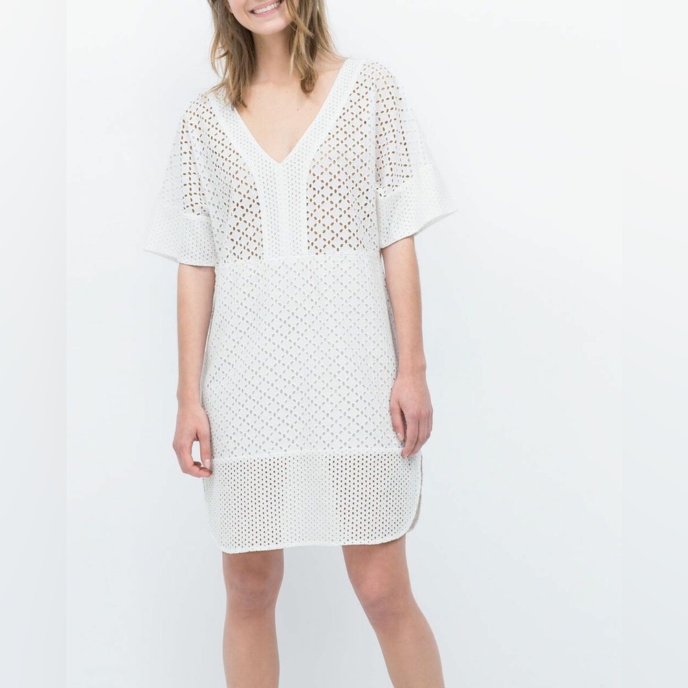 Women’s Zara Trafaluc White Eyelet Cotton 3/4 Flare Sleeve Dress Size Medium